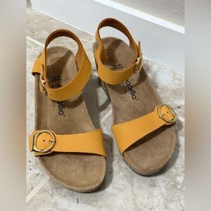 Papillio By Birkenstock Soley Nubuck Leather - Apricot Color (Size 41).